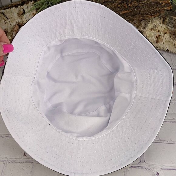 NWT - Alice + Olivia's Ao X Fabfitfun Reversible Bucket Hat In Daisy Print - Picture 11 of 15